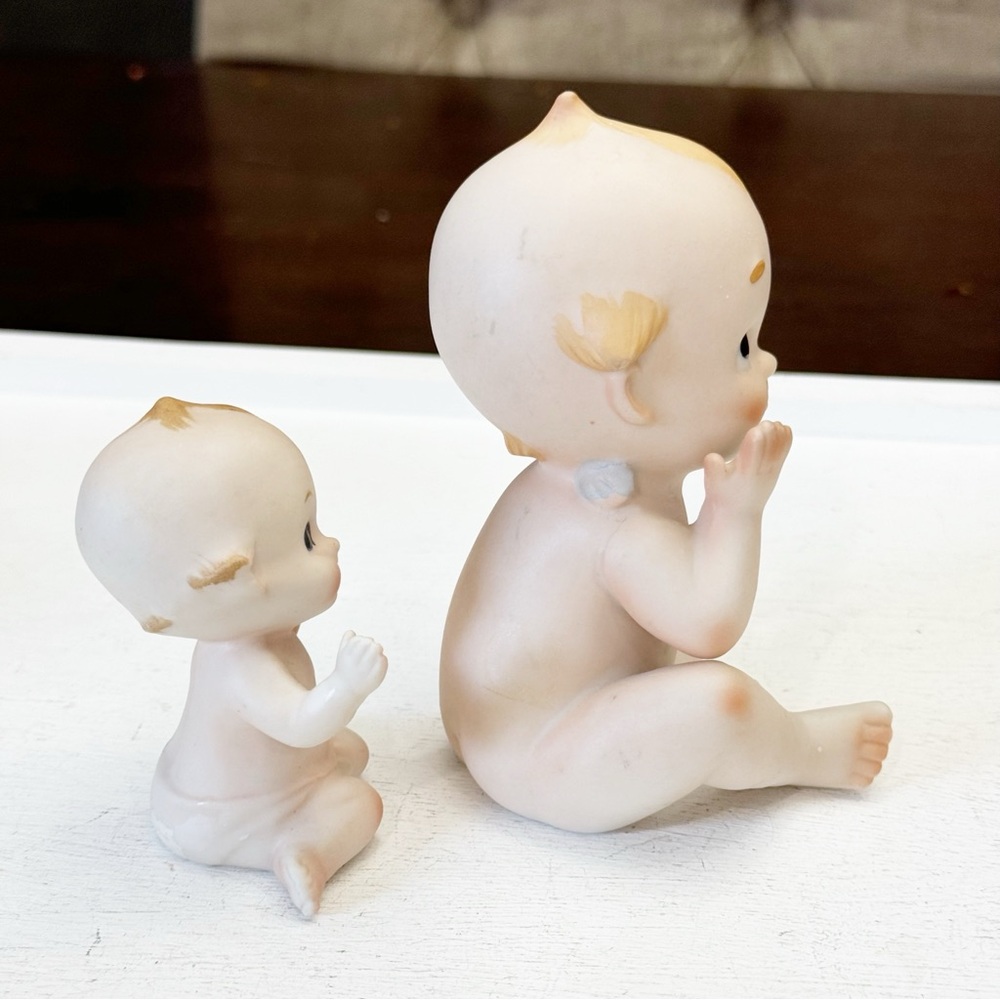 Vintage Lefton Old Porcelain Kewpie Baby Dolls Pouty & Smily Set of Two - Picture 4 of 14